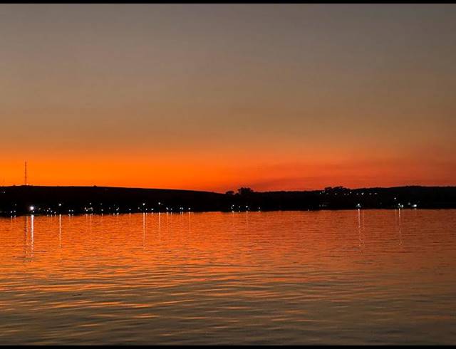 8 BEDROOM HOUSE FOR SALE IN LOCH VAAL